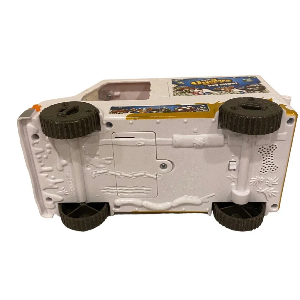 The Ugglys Pet Shop Dirty Dog Wash Van Truck‎ Works/Makes Sounds